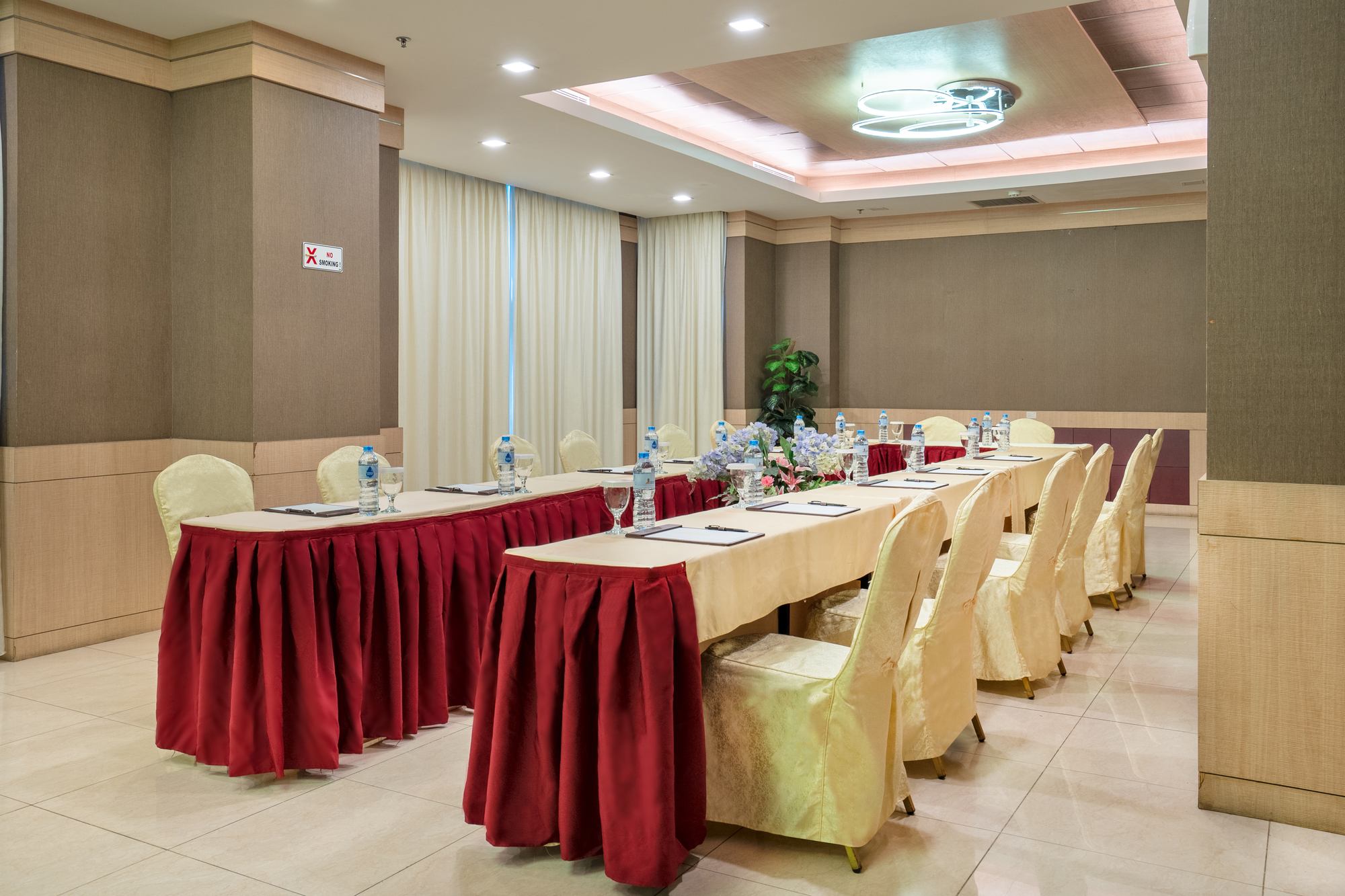 Nagoya Hill Hotel meeting room setup